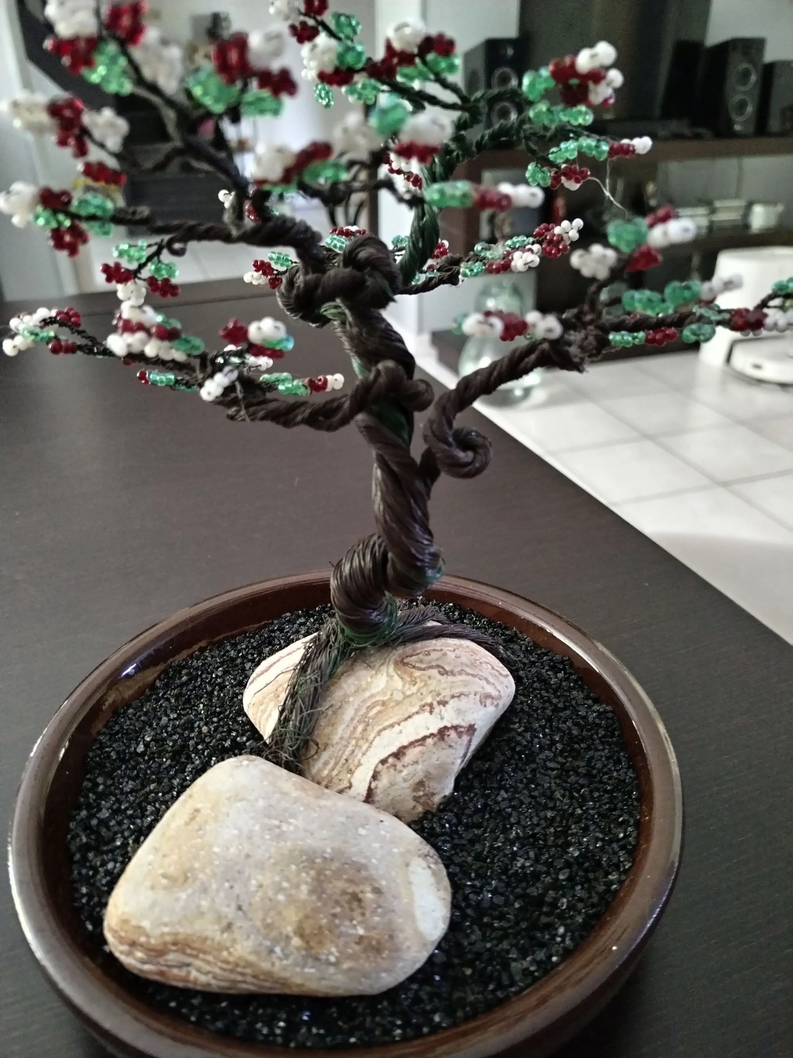 Very beautiful bonsai sculpture made of wire and pretty small beads. Handmade artisanal. – photo 13